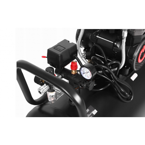 Bez eļļas kompresors 3x 2200w + separators + manometrs + glicerīns (KD4084)