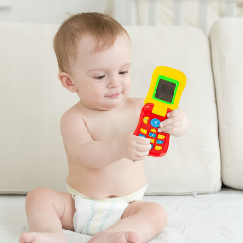 Interaktīva bērnu rotaļlieta - telefons Malplay (108270)