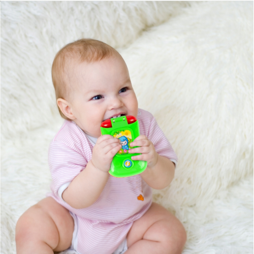 Interaktīva bērnu rotaļlieta - telefons Malplay (108270)