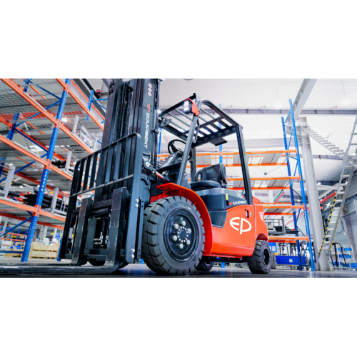 Akumulatoru darbināms iekrāvējs 3.5 t, 280 Ah, 80 V, kabīne ar sildītāju, miglas lukturi no EP-QUIPMENT (EFL353S)
