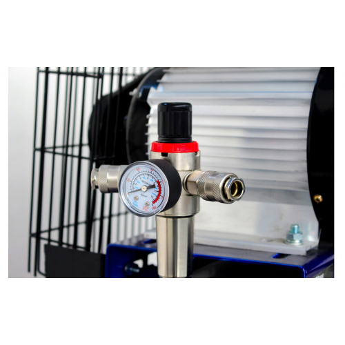 Eļļas kompresors, divu virzuļu, 100 l, 2800 W, 220/230 V, 8 bāri. no Kraft&Dele (KD4058)