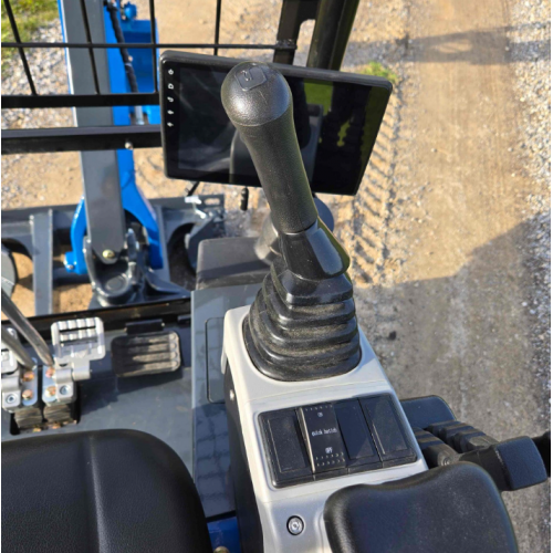 Mini ekskavators RIPPA R57 PRO 5,7 t ar Kubota V2607 Stage V dzinēju, kabīni ar apsildi un gaisa kondicionieri, hidraulisko ātro sakabi (R57PRO)
