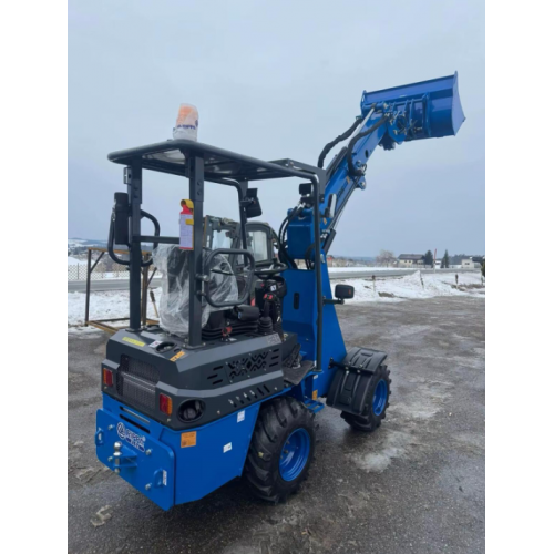 Frontālais mini iekrāvējs RIPPA RL06 ar Kubota D1105 dzinēju 24,7 ZS, EURO 5, kravnesība 700 kg (RL06)