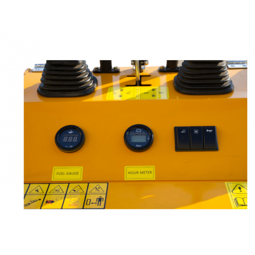 Benzīna kāpurķēžu mini iekrāvējs 9,5 kW / 3600 apgr./min ENZO (HT280)