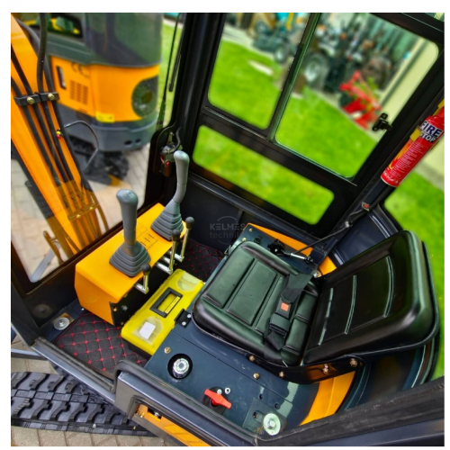 Mini ekskavators (ar kabīni) 499 cm³ / 7 kW / 18 l/min ENZO (HT-10H)