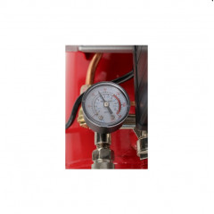 Gaisa kompresors 24L, 230V + 8 elementu komplekts dāvanā no Kraft&dele (KD400 + KD413)